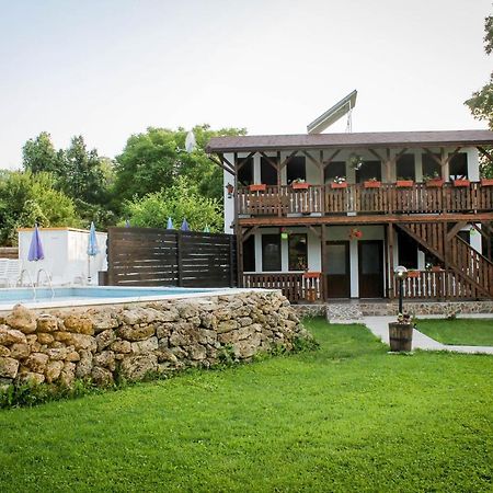 Къща За Гости "Крушунско Ханче" Krushuna Exterior photo