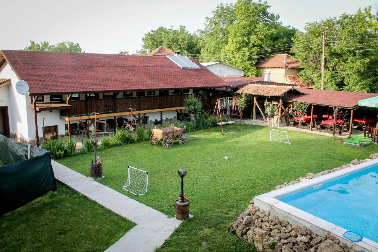 Къща За Гости "Крушунско Ханче" Krushuna Exterior photo