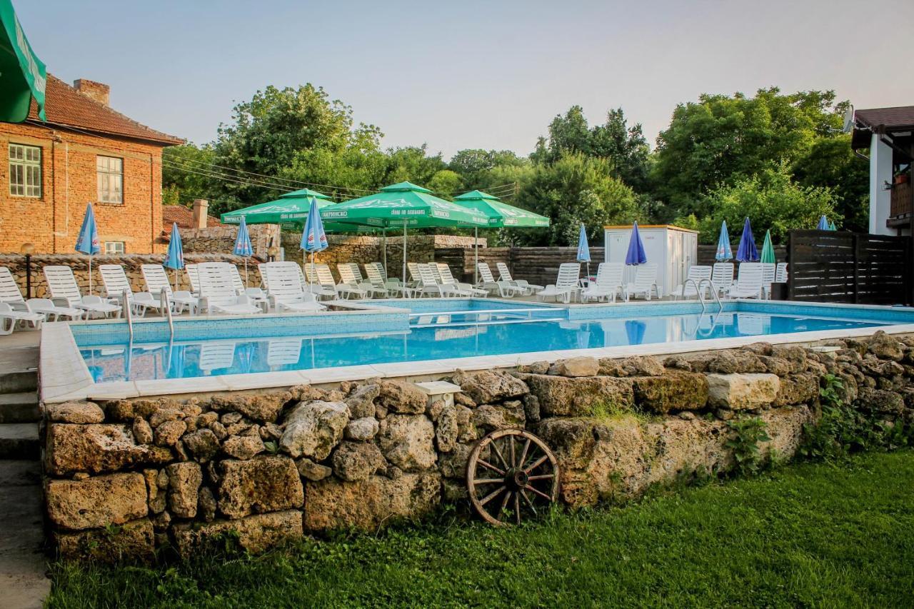 Къща За Гости "Крушунско Ханче" Krushuna Exterior photo
