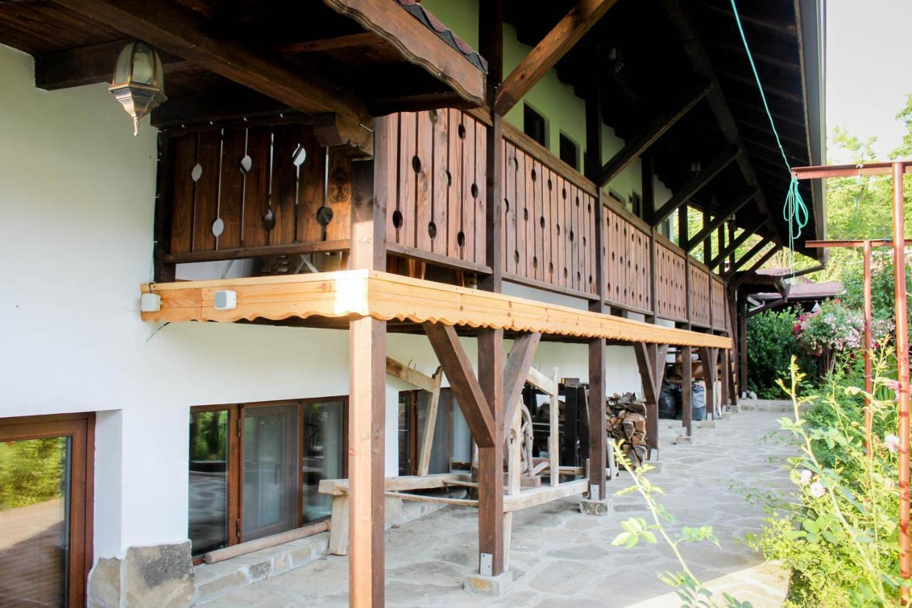 Къща За Гости "Крушунско Ханче" Krushuna Exterior photo
